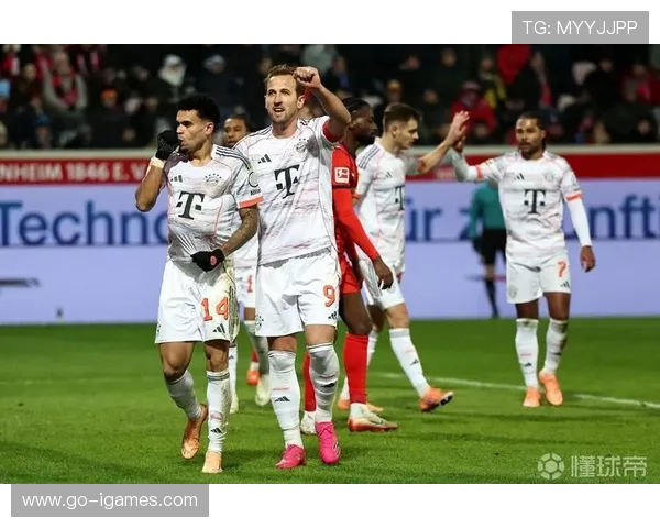 德甲半程收官，拜仁不败领跑创纪录